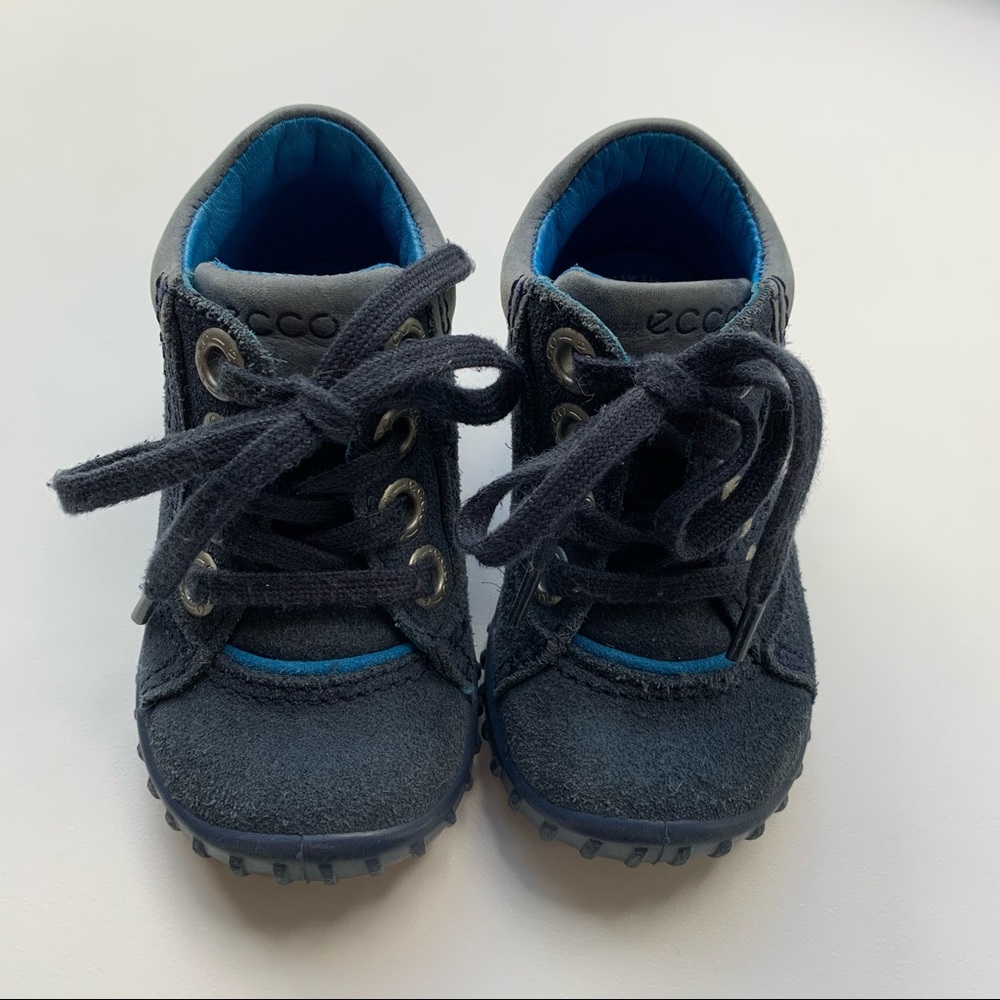 ECCO Baby boy blue shoes size 19